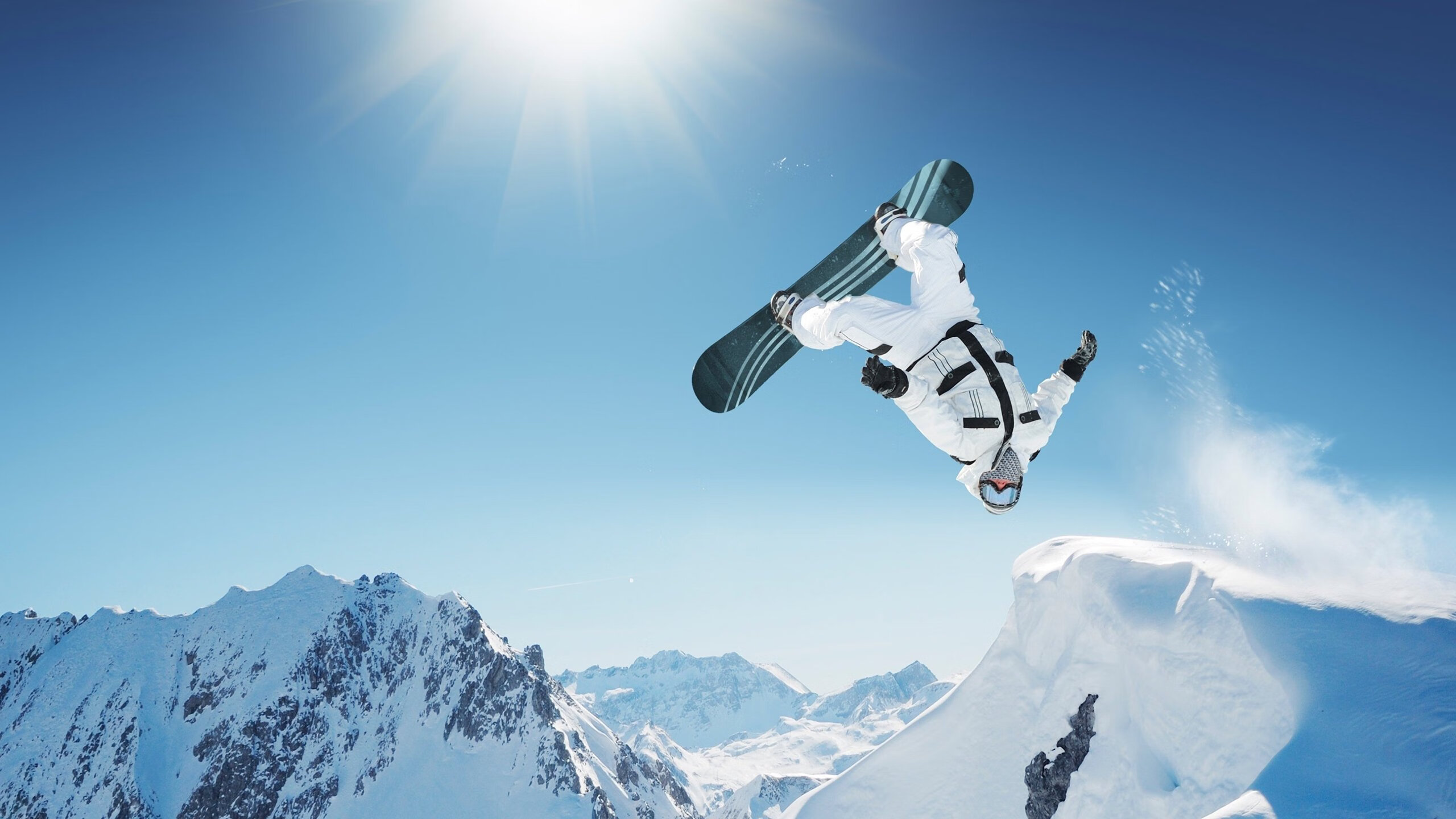 【罚分细则】裁判如何判定罚分？详尽规则揭秘，裁判判罚违例的手势是什么